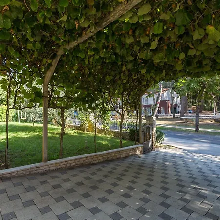 With Parking Space - 2216 Lägenhet Poreč