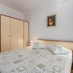 With Parking Space - 2216 Porec