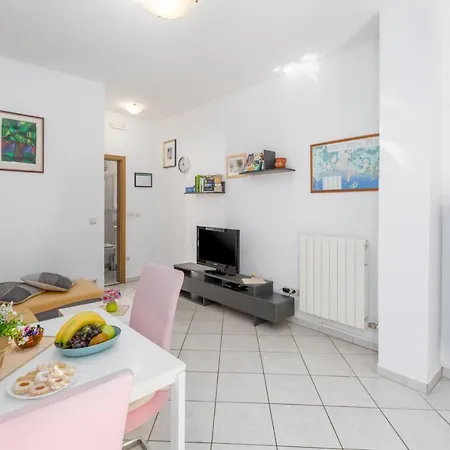 Apartment With Parking Space - 2216