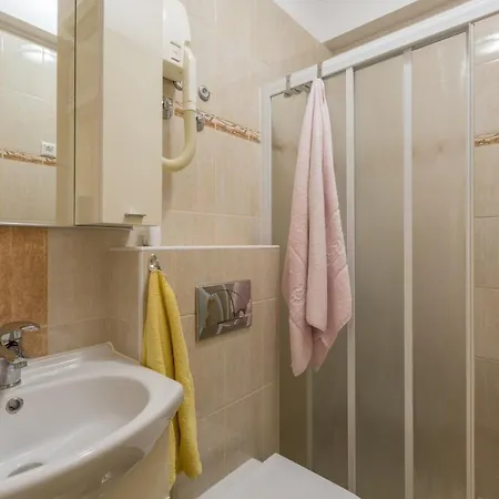 Apartment With Parking Space - 2216 Porec