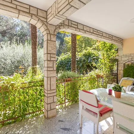 With Parking Space - 2216 Porec