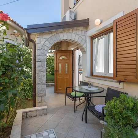 With Parking Space - 2216 Apartment Porec