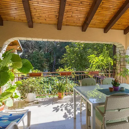 With Parking Space - 2216 公寓 *