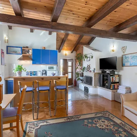 With Parking Space - 2216 Poreč