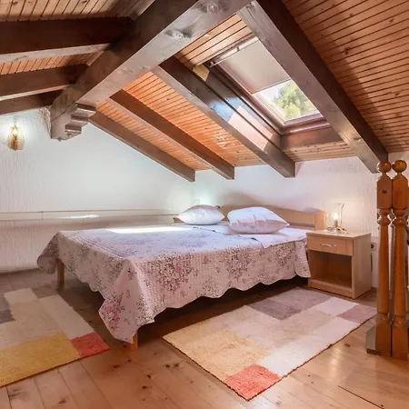 With Parking Space - 2216 Poreč