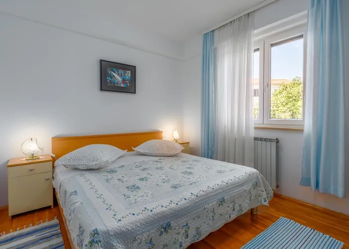 With Parking Space - 2216 * Πόρετς