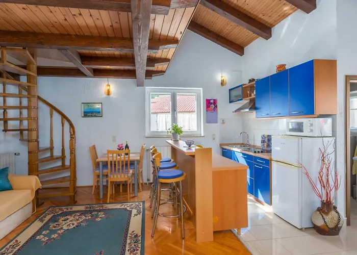 Διαμέρισμα With Parking Space - 2216 Πόρετς